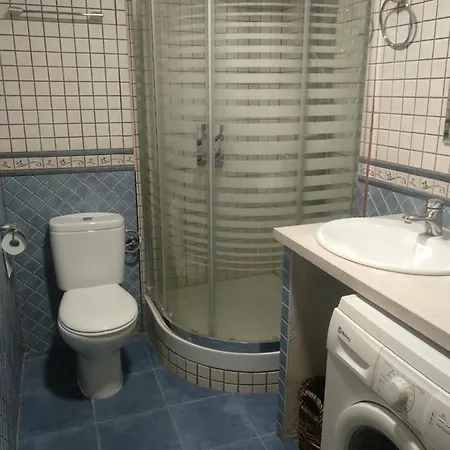 Coqueto Apartamento Totalmente Amueblado Cerca De La Playa Torremolinos